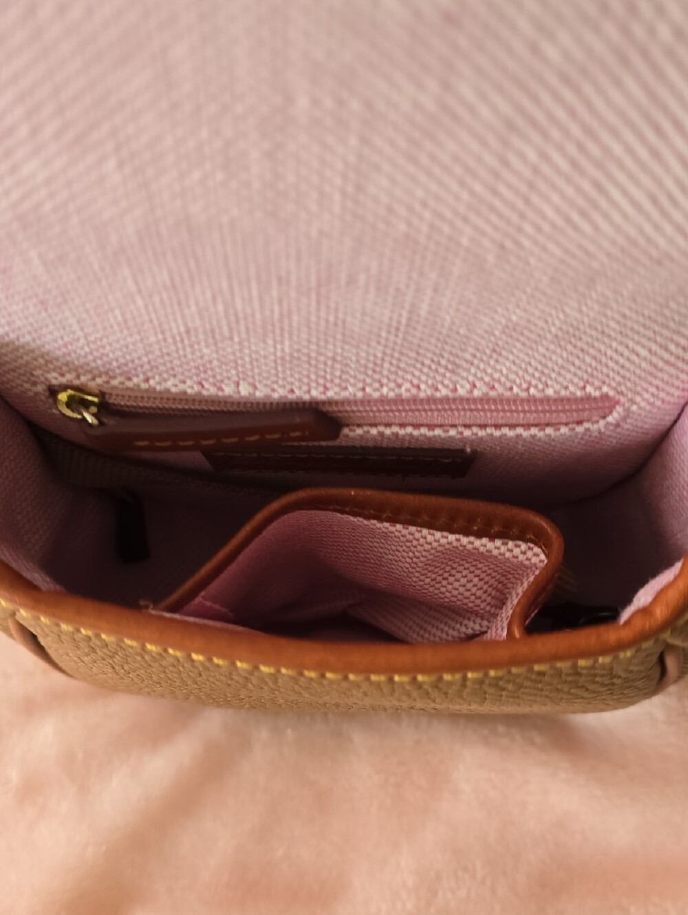 Dooney & Bourke Duck Bag In Caramel And Brown All-Weather Leather Crossbody - Picture 7 of 12